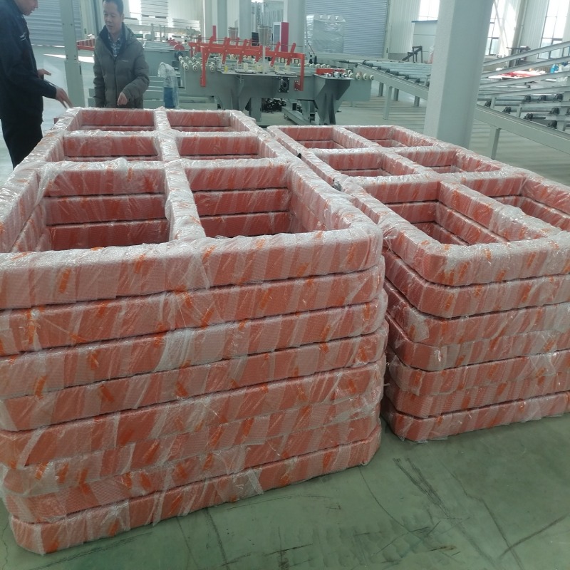 Subtilitas Transport: Gravis-Officium Shelving Delivered to the Middle East